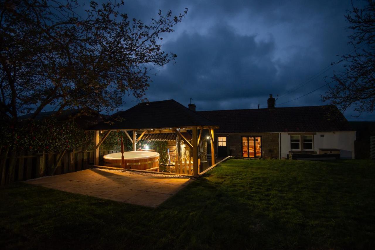 East Cottage * Wood Burning Hot Tub * Garden St Andrews Exteriör bild